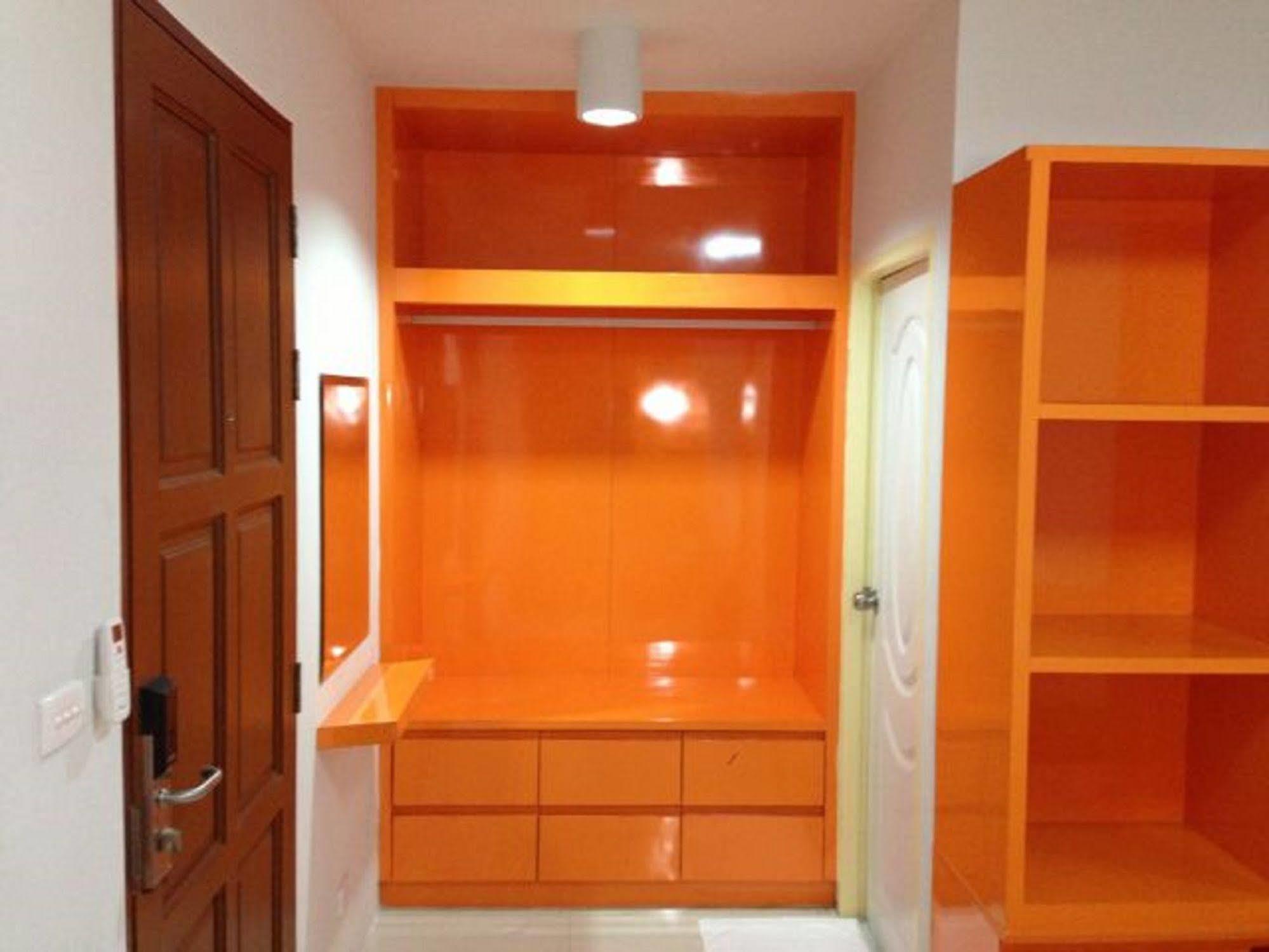 Oyo 460 Int Place Bangkok Exterior foto