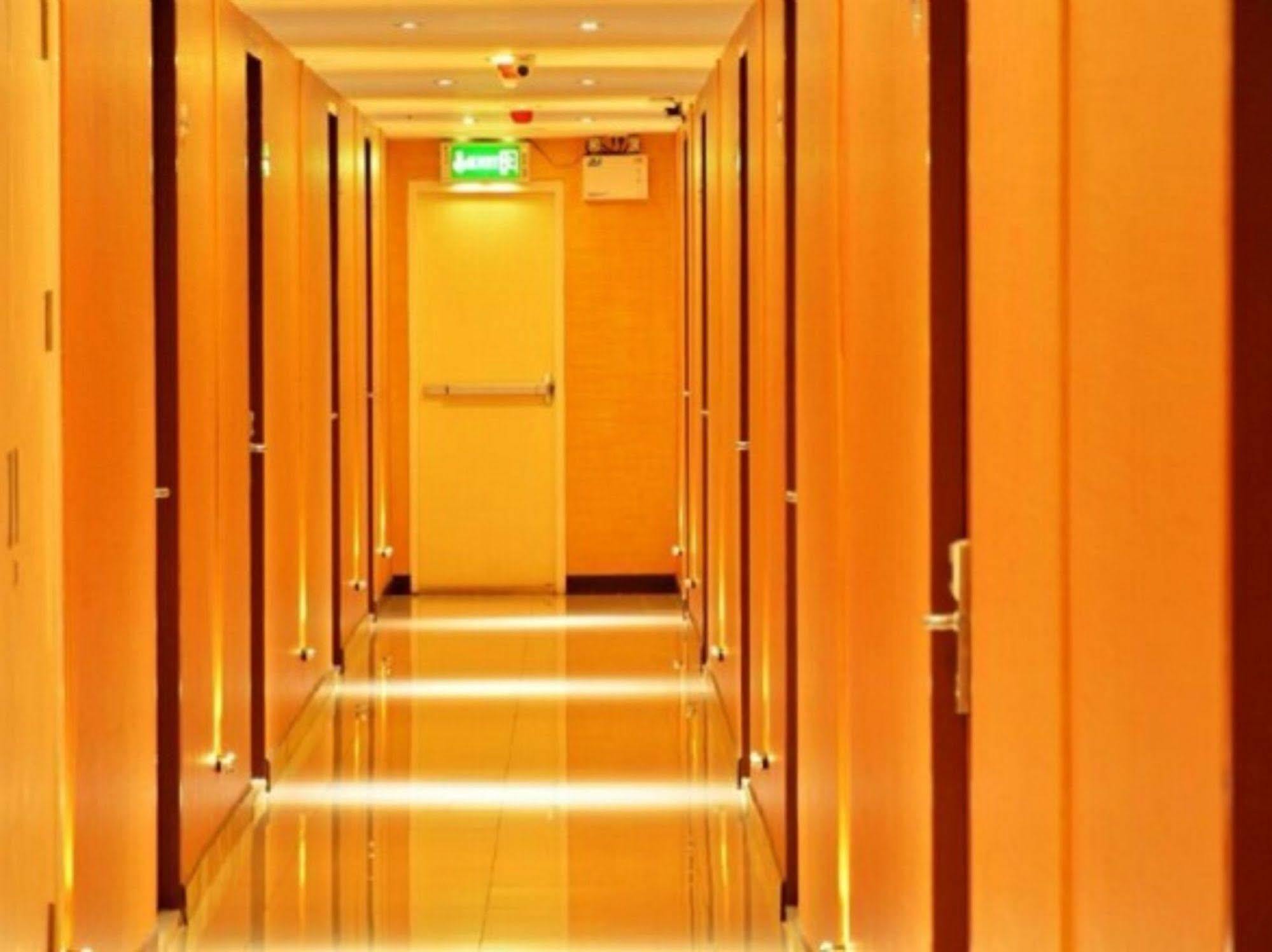 Oyo 460 Int Place Bangkok Exterior foto