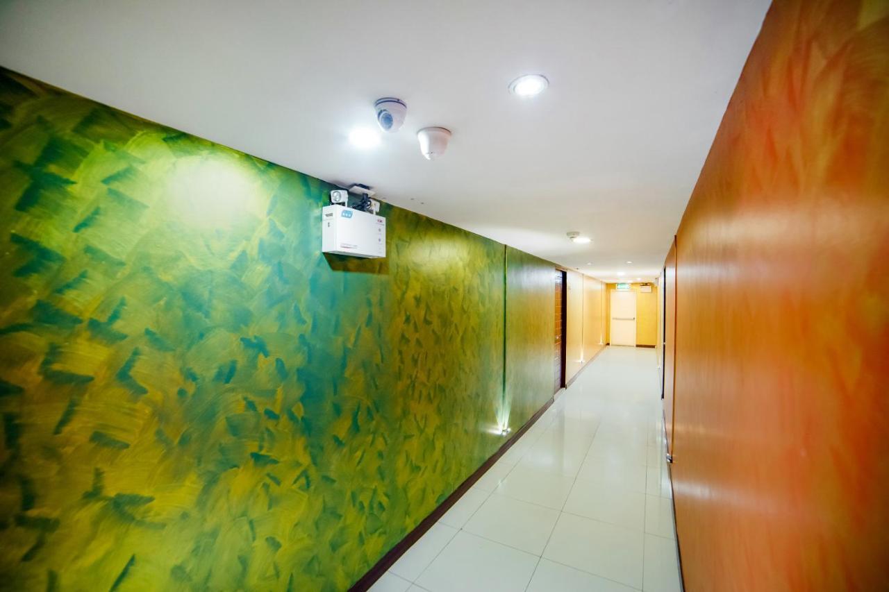 Oyo 460 Int Place Bangkok Exterior foto